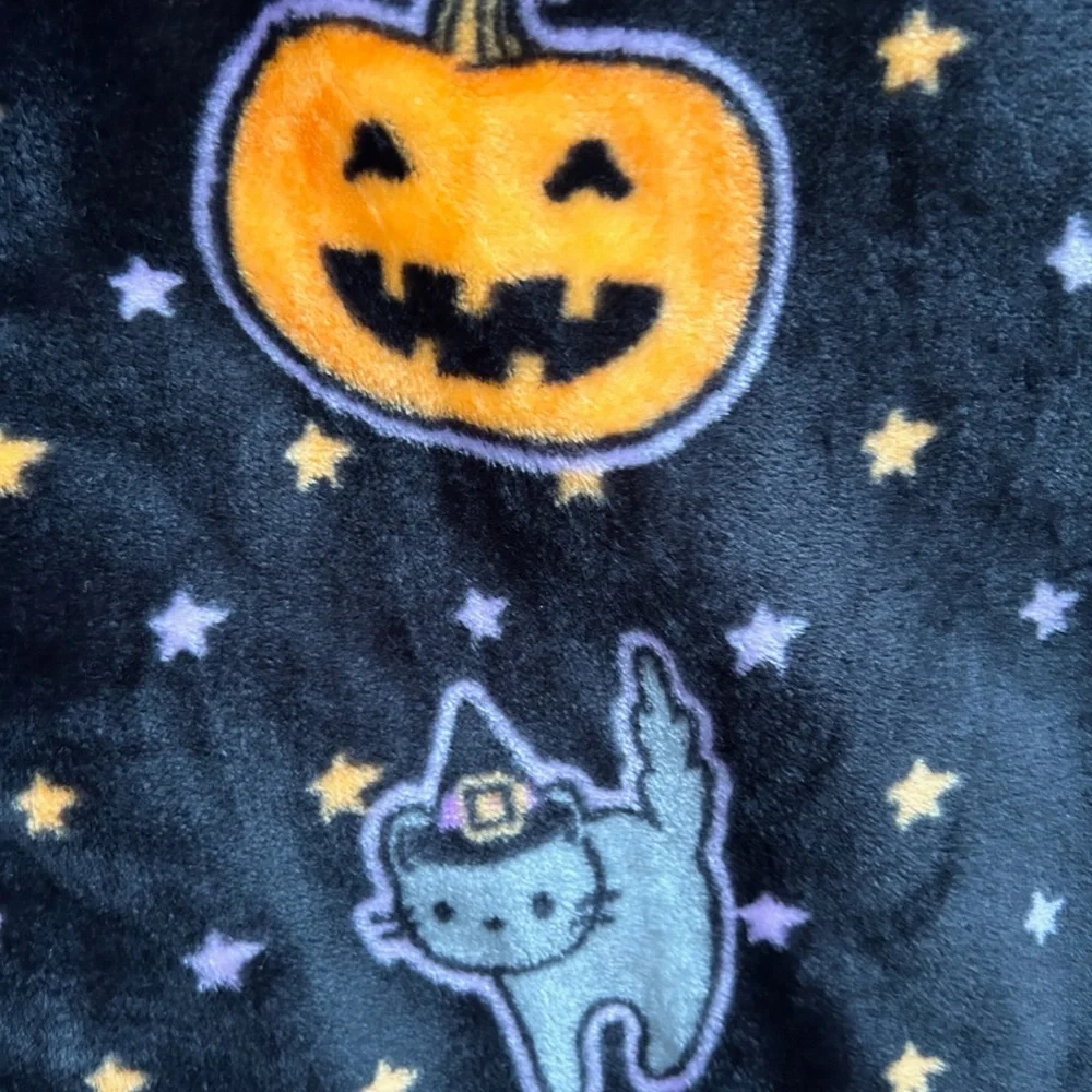 Hello Kitty Halloween Blanket Witch Pumpkin