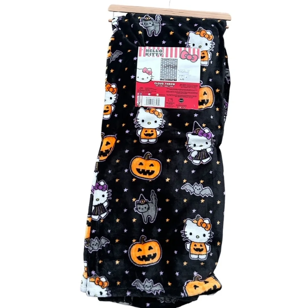 Hello Kitty Halloween Blanket Witch Pumpkin