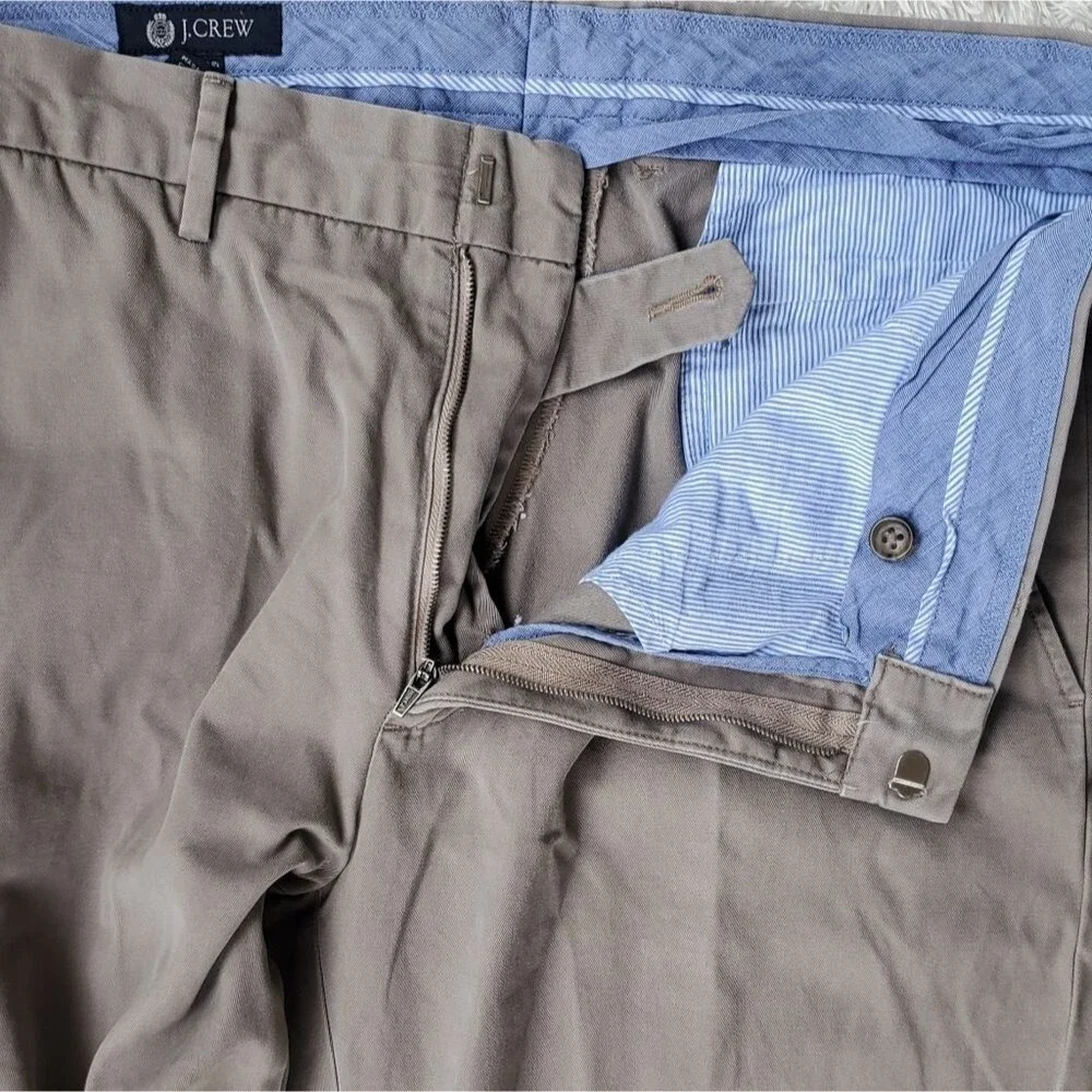 Mens J.Crew Classic Fit Khaki Chino Pants