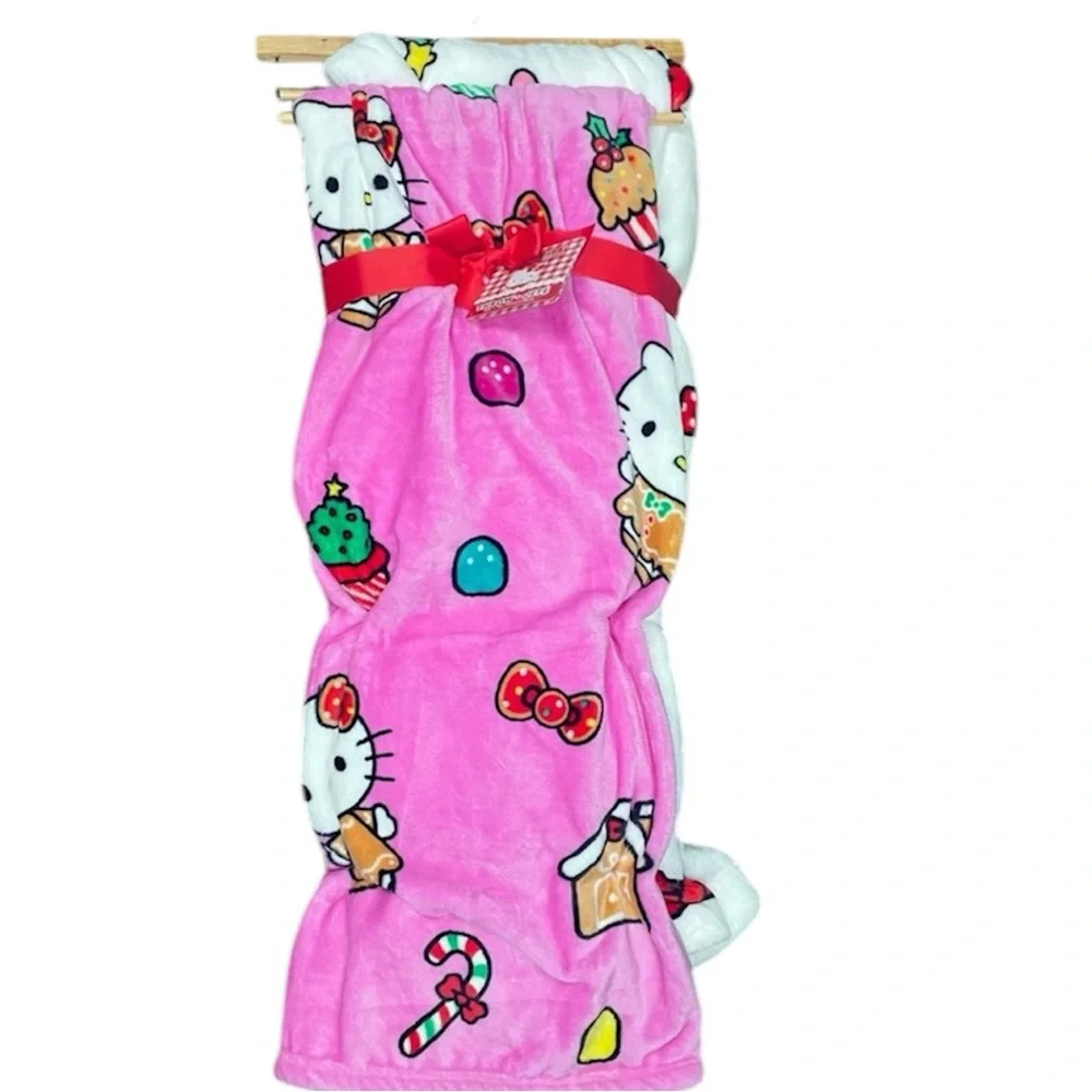 Hello Kitty Pair 2 Holiday Christmas Gingerbread Trees Wreaths Bow Blanket
