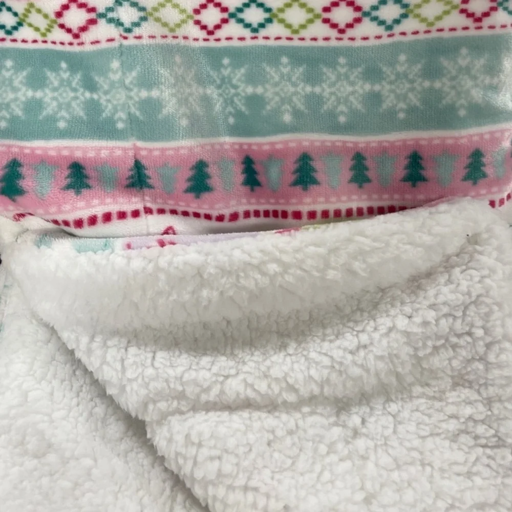 Pink Christmas Gingerbread Heart Fair Isle Sherpa Plush Blanket 50x60 NWT