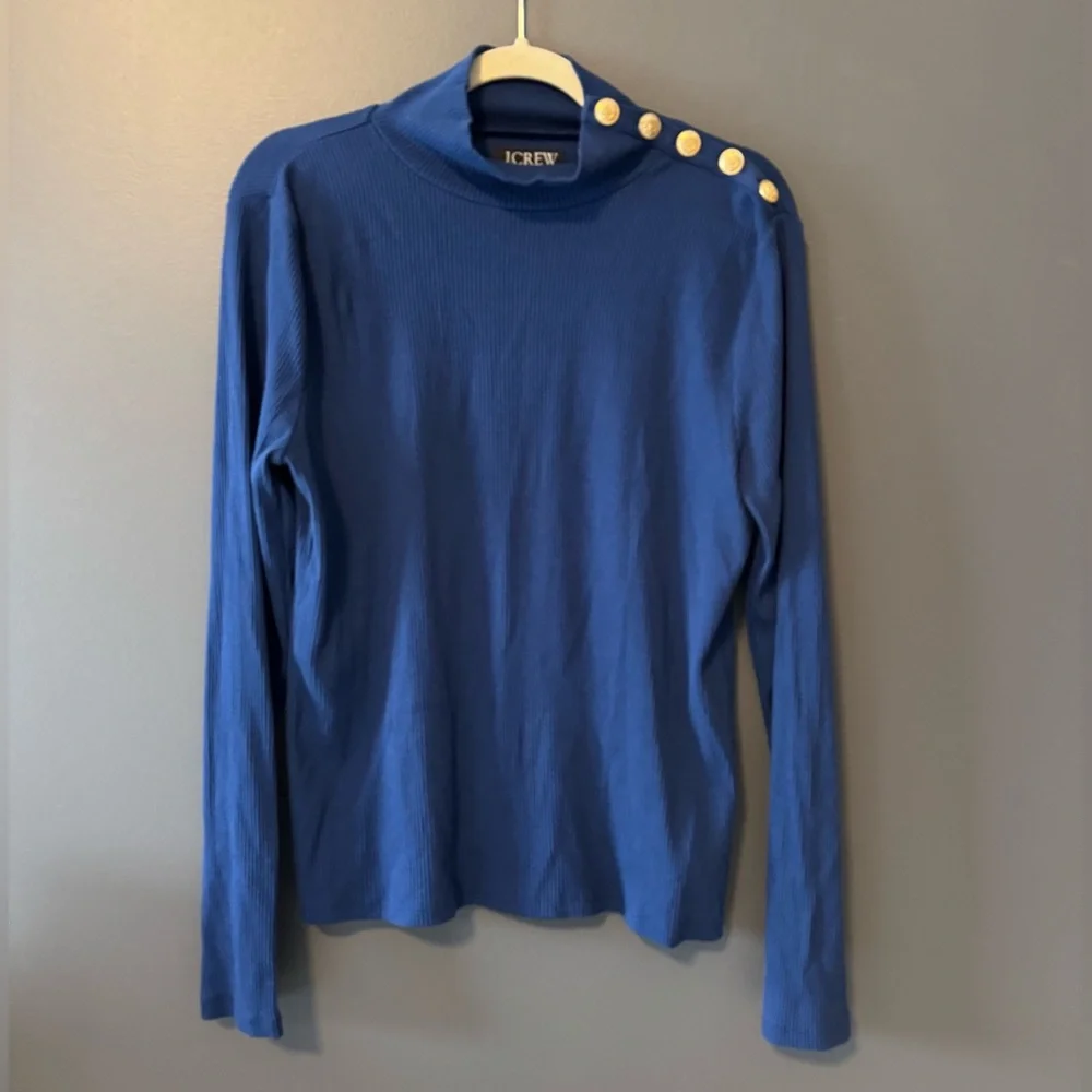 J. Crew Ribbed Navy Blue Turtleneck Gold Buttons. Preppy Top. Size Large.