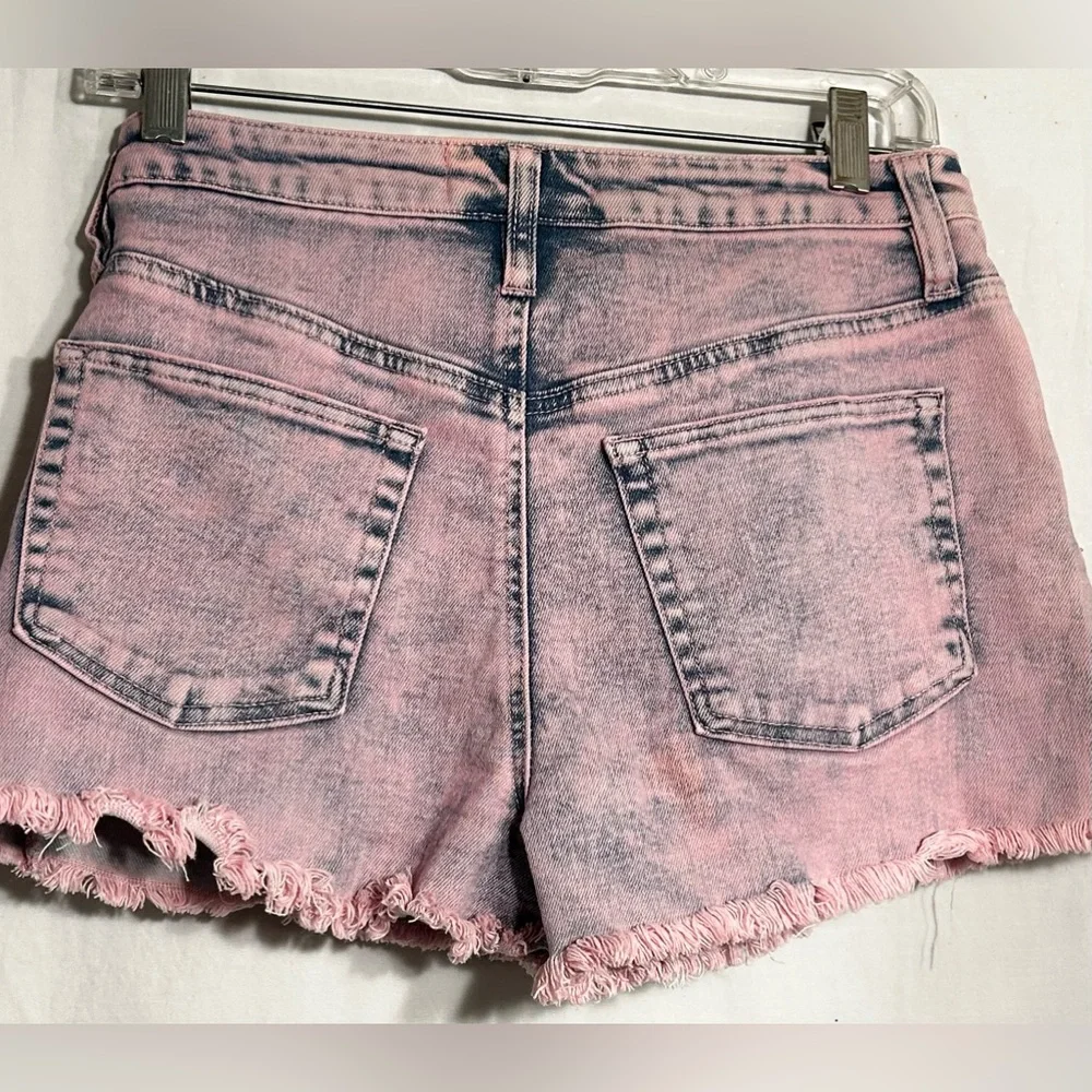 WOMENS SIZE 5 WAIST 29 MADDEN NYC PINK BLUE DISTRESSED DENIM JEAN SHORTS