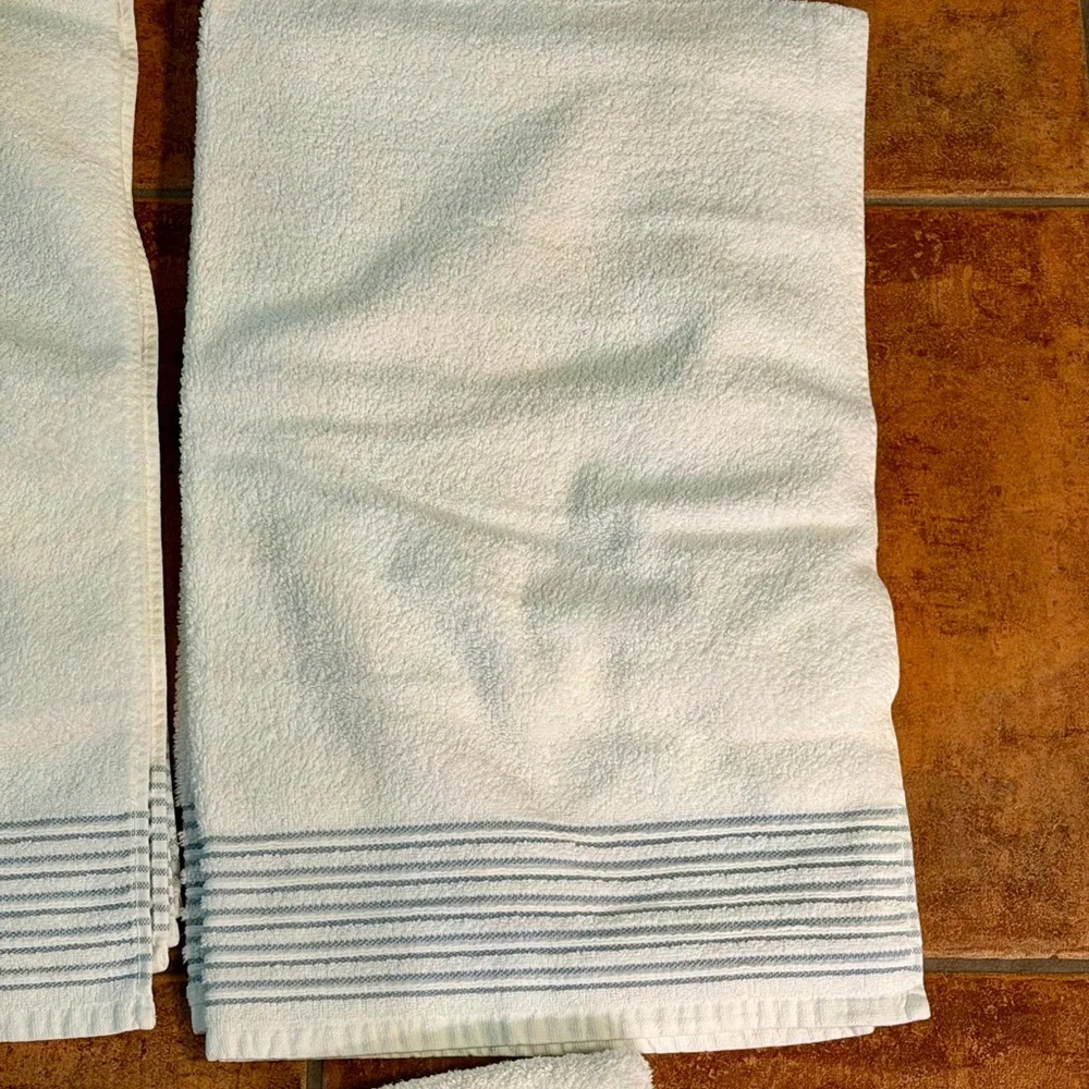 Hotel Collection 4 Piece Bathroom Towel Set 100% Cotton White Blue Stripe