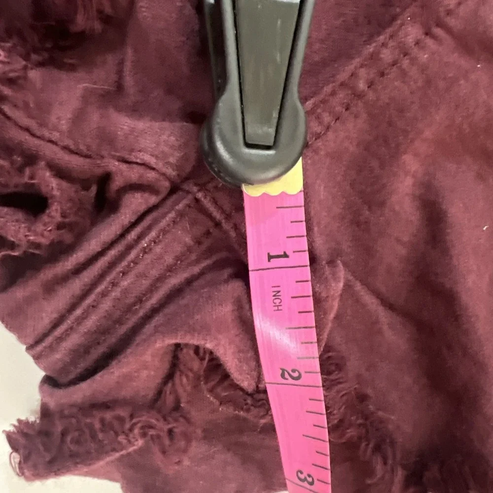 Angel Kiss Sz 9 Burgundy Mid‎ Rise Distressed  Frayed Jean Shorts