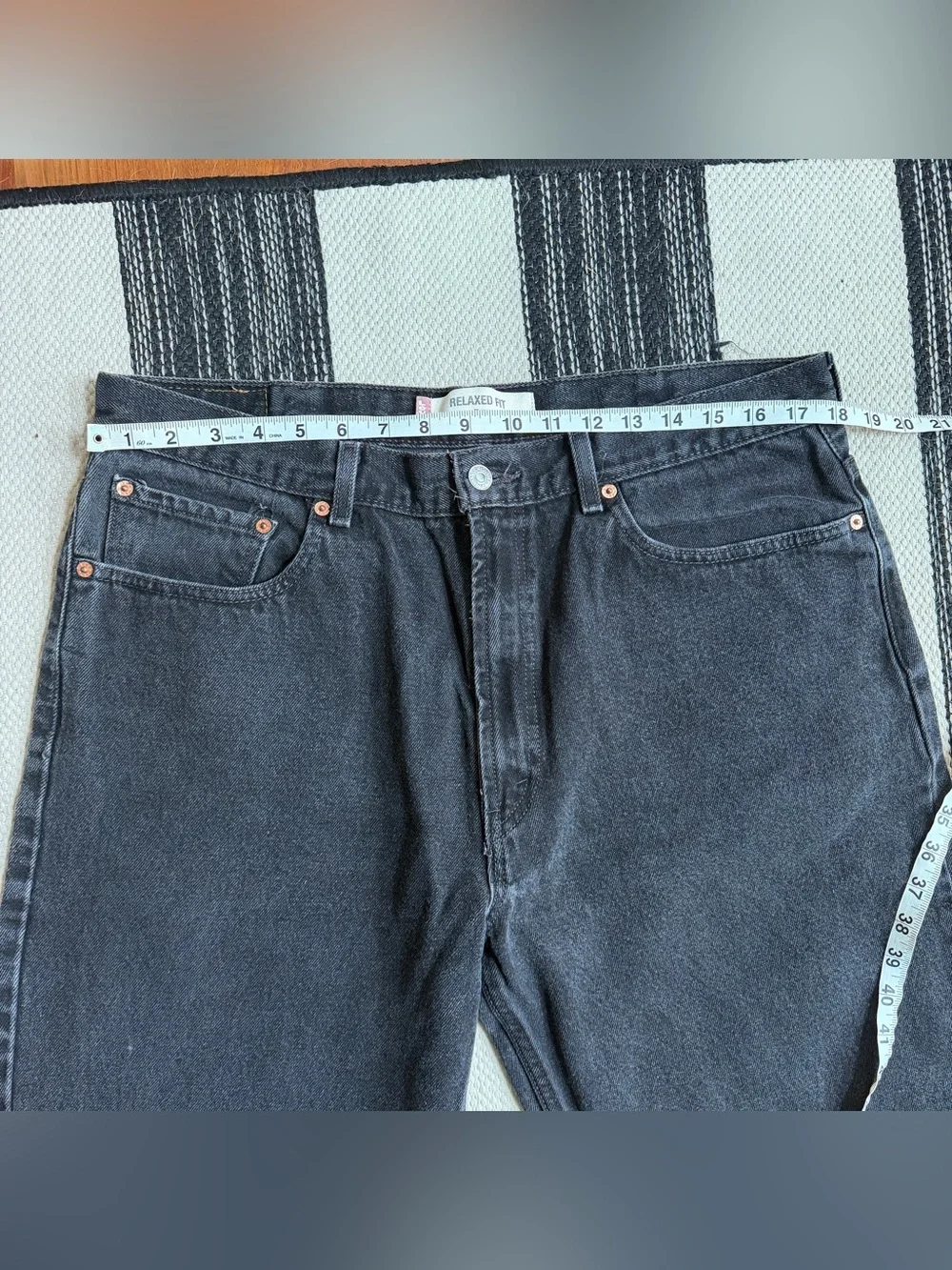 Levi's 550 Men's Black Relax Fit Straight Jeans Size W38xL34