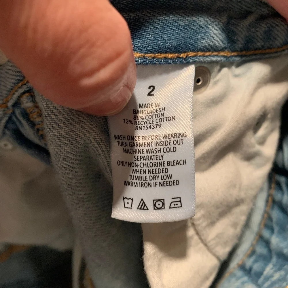 Aeropostale Distressed Mom Shorts Size 2