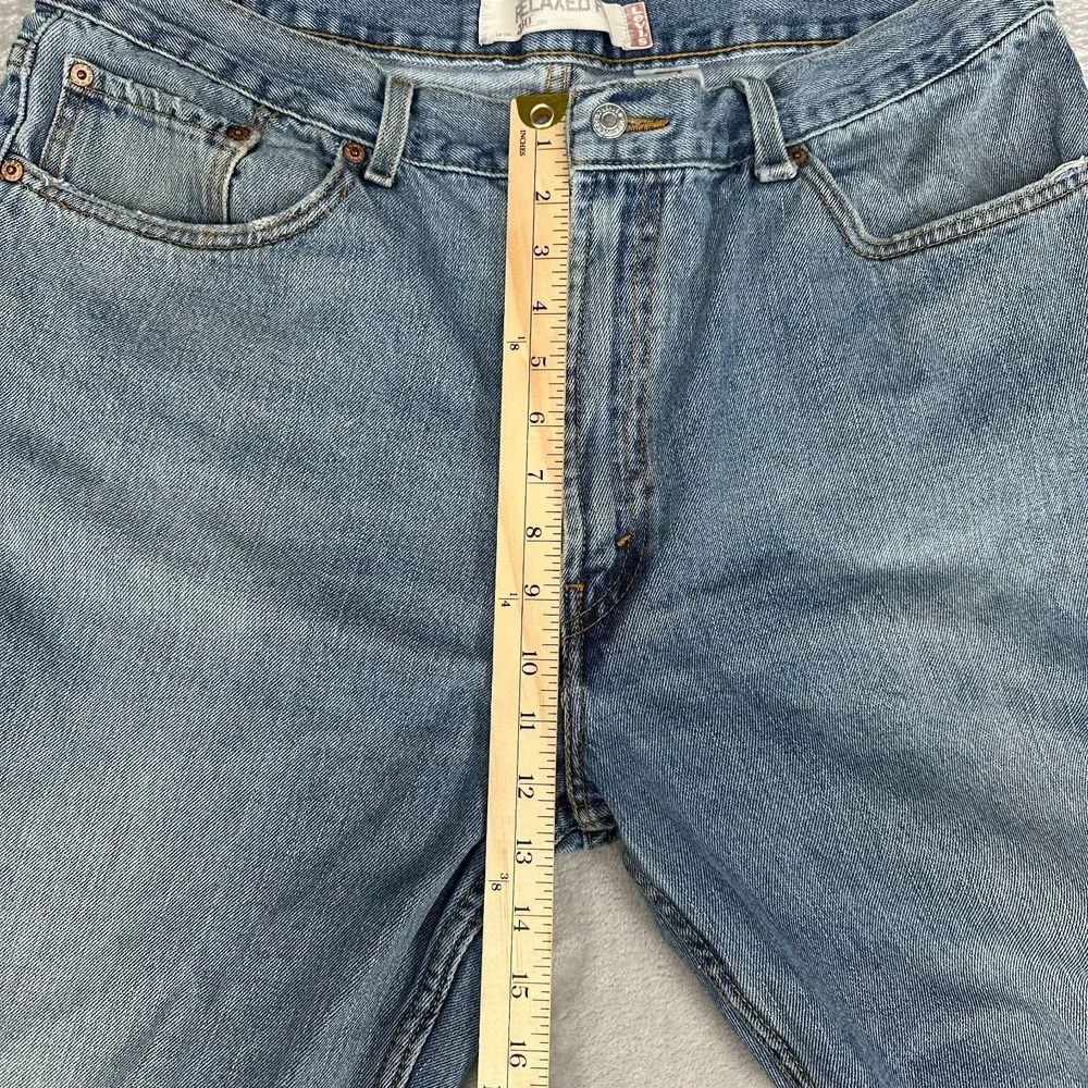 Levi's 550 Relaxed Fit Jeans Men's Size 40x29 Distressed Denim Medium Wash