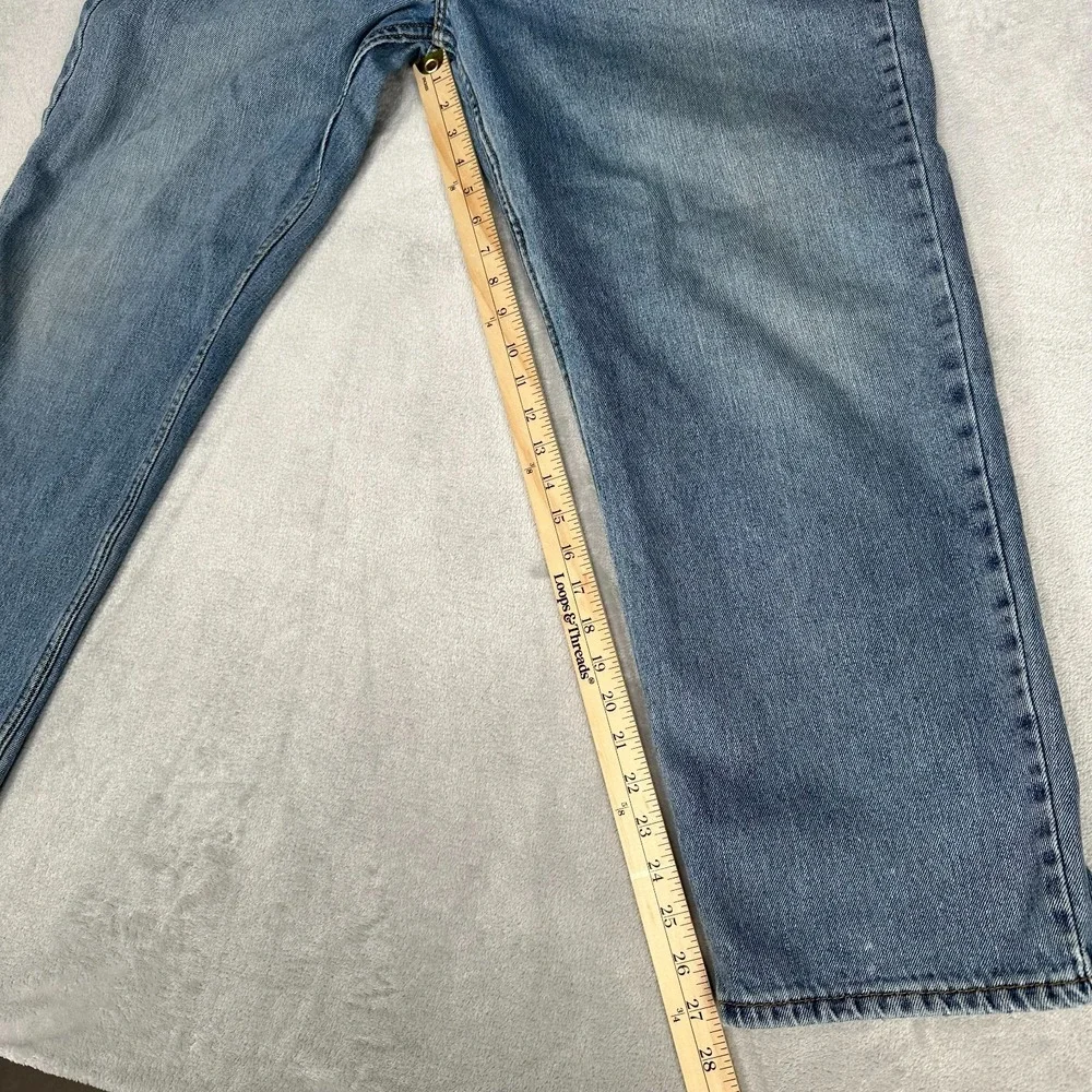 Levi's 550 Relaxed Fit Jeans Men's Size 40x29 Distressed Denim Medium Wash