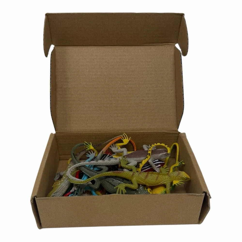 Guaishou Artificial Model‎ Reptile Lizard Animal 12 Piece Set, Multi Color