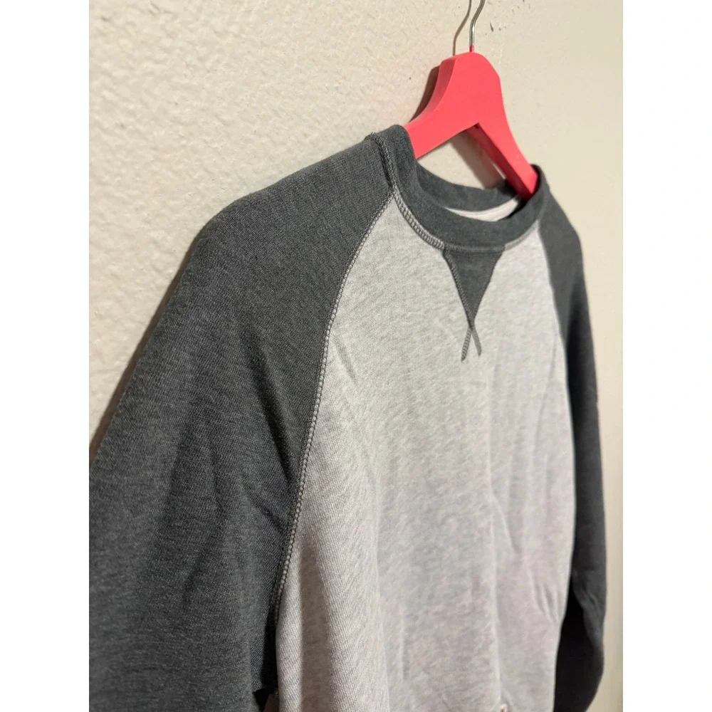 Levis Mens Raglan Sweatshirt Grey Two Tone Crewneck Pullover Size M