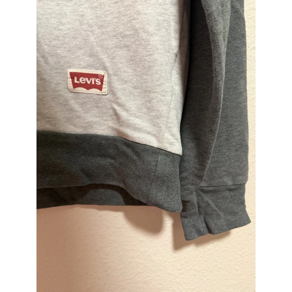 Levis Mens Raglan Sweatshirt Grey Two Tone Crewneck Pullover Size M