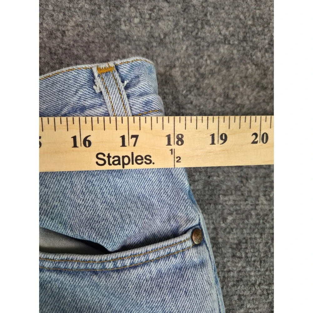 Vintage Levis 540 Relaxed Fit Jeans Mens 38x32 Light Wash Denim 90s Made in USA