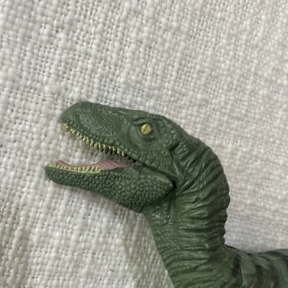 Jurassic World‎ Hasbro 2015 Velociraptor CHARLIE 10