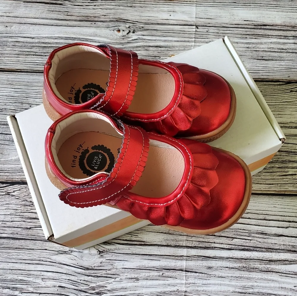 Livie and Luca Metallic Red Ruche Mary Jane Shoes NWOB