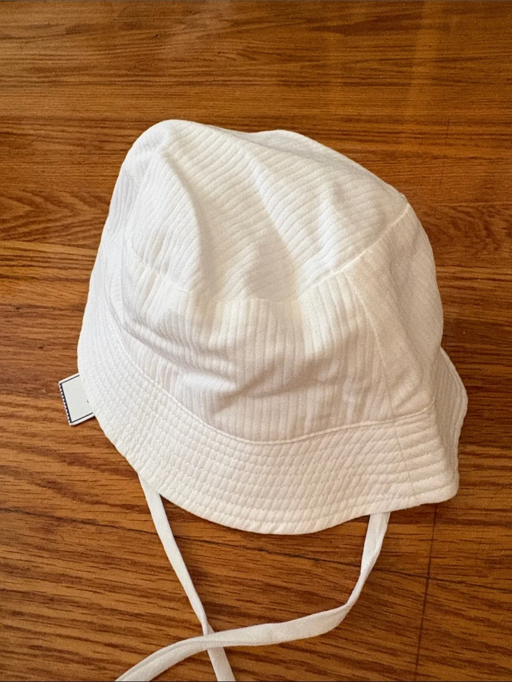 NWT Jacadi White Cotton Bucket Hat with Logo Patch, 6m