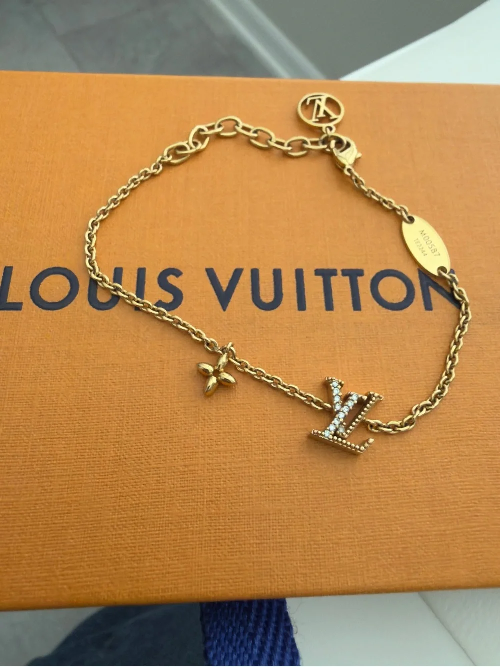 Louis Vuitton M00587 LV Iconic Gold Bracelet