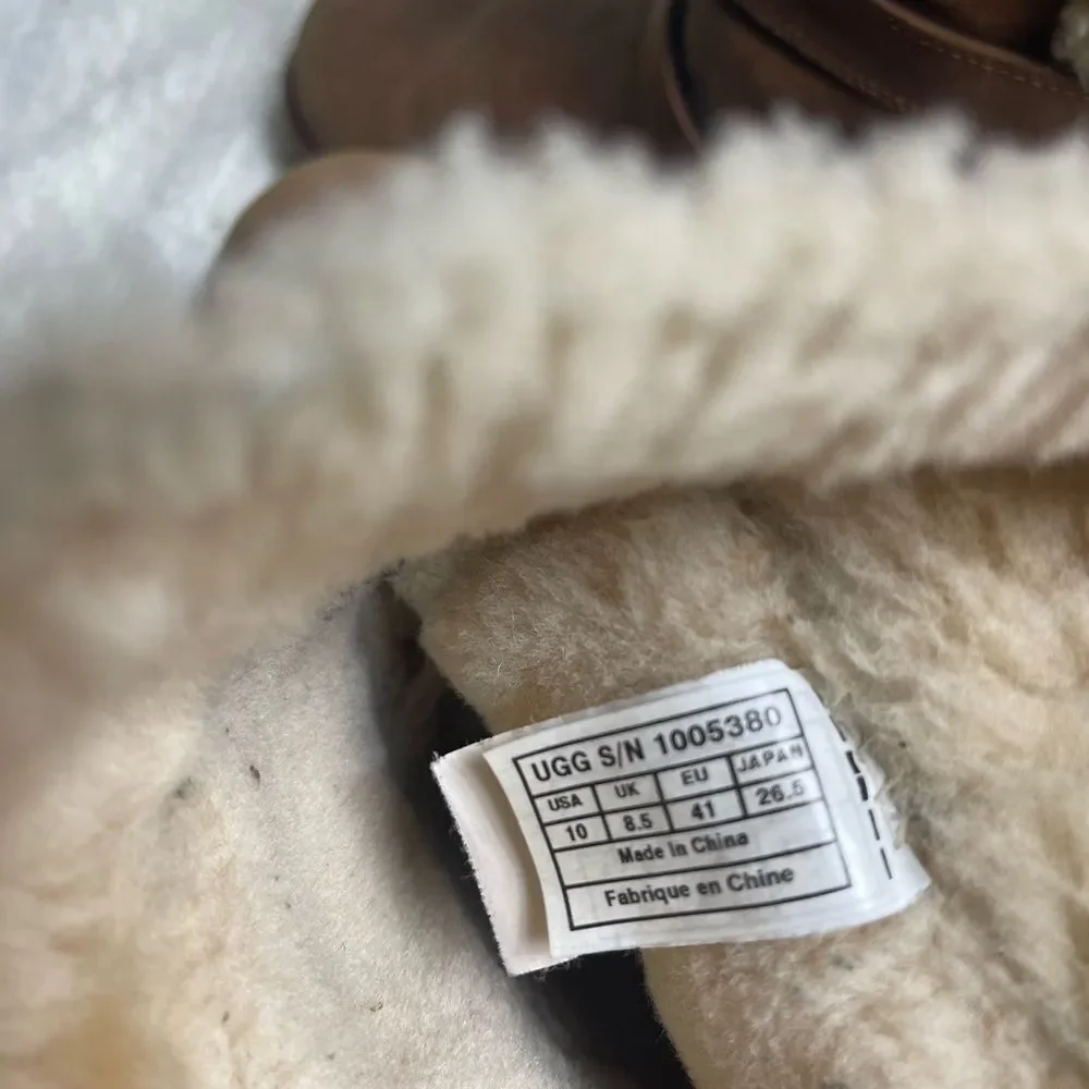 UGG Australia Becket Leather Brown women’s Boots shearling lining women’s SZ10