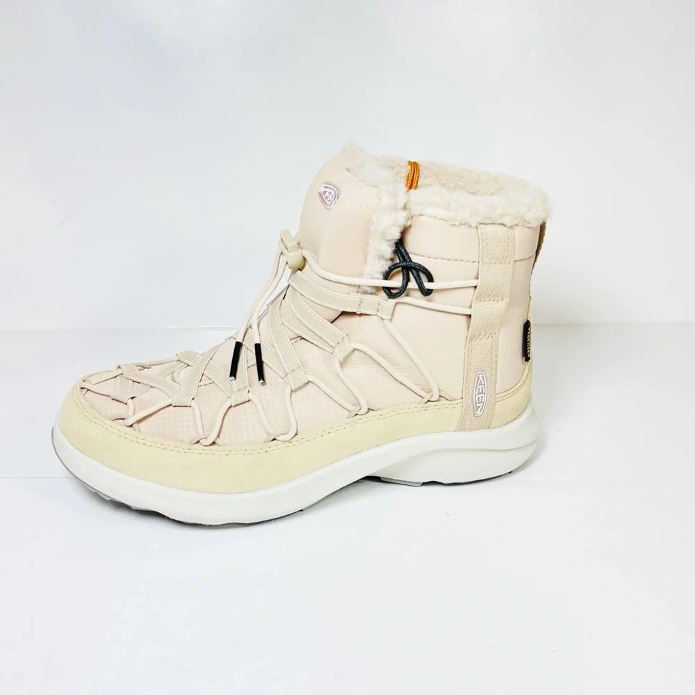Keen Uneek Snk Boot Women’s Doeskin &‎ Silver Suede Winter Lined Size 5.5