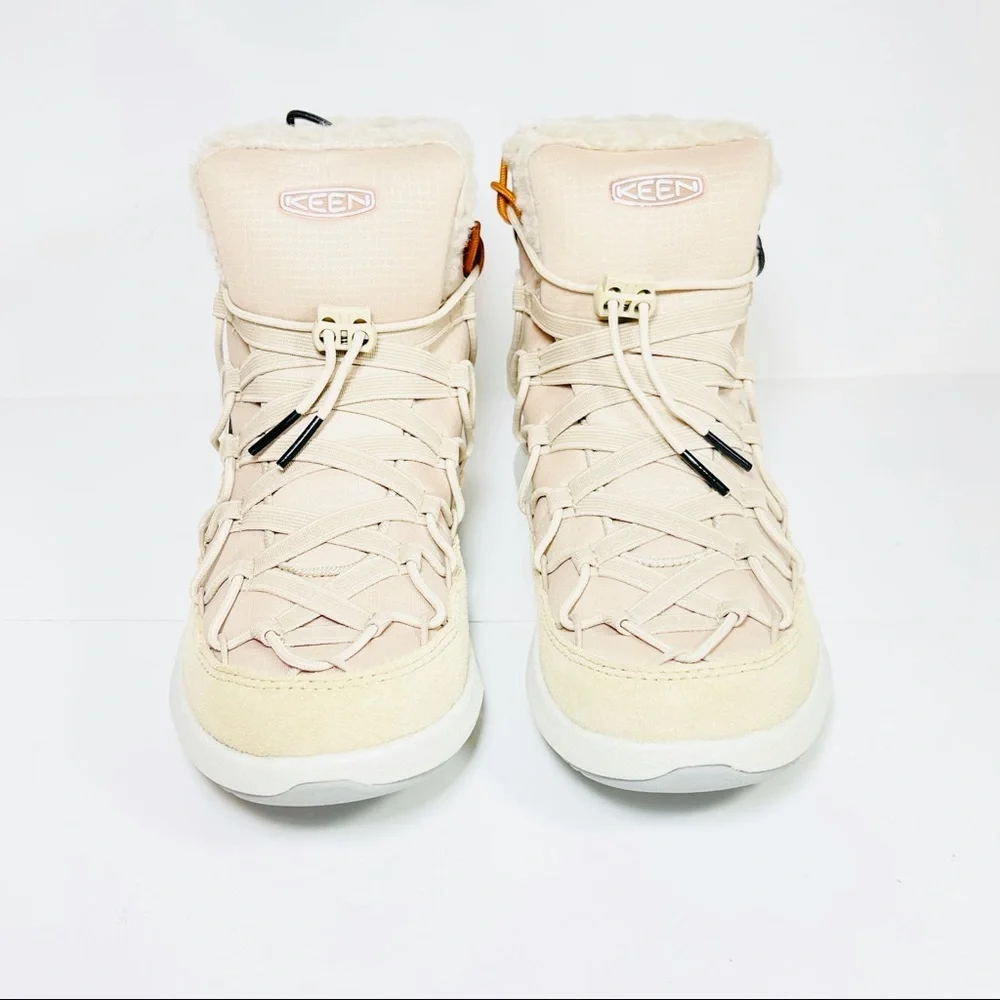 Keen Uneek Snk Boot Women’s Doeskin &‎ Silver Suede Winter Lined Size 5.5