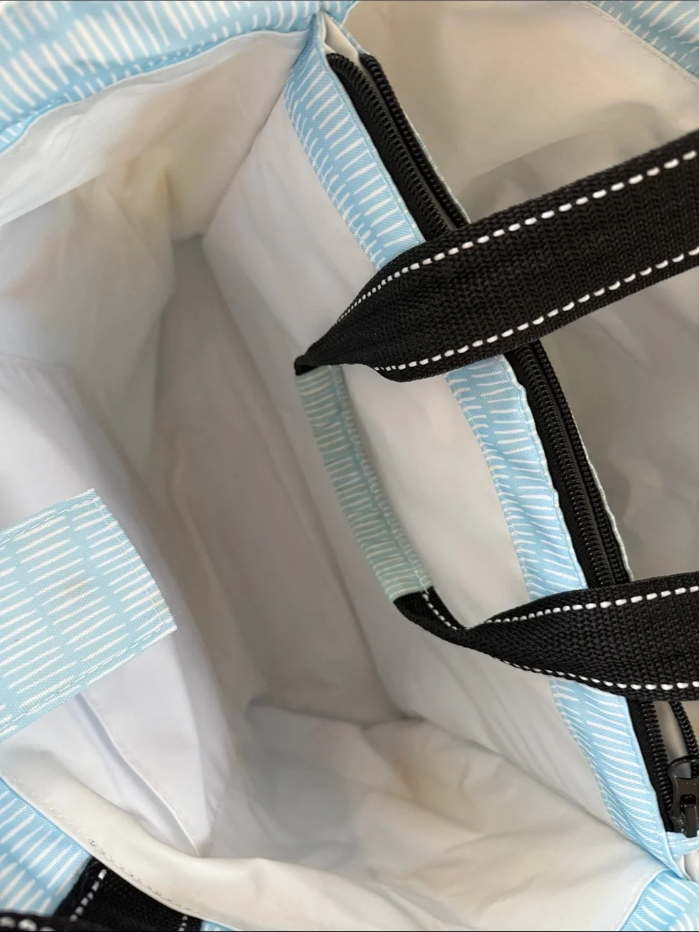 Scout Light Blue Multi-Pocket Beach Tote