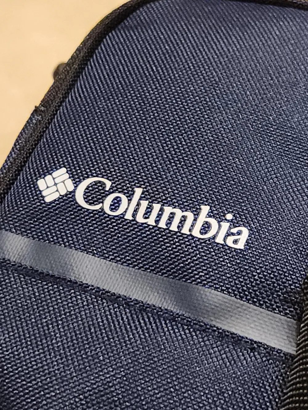 COLUMBIA Black Expandable Lunch Bag Thermal/ Insulated w/ 1 Ice Wall
