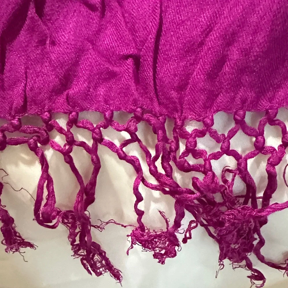 Anne Klein Magenta Scarf/Wrap with Fringe Detail