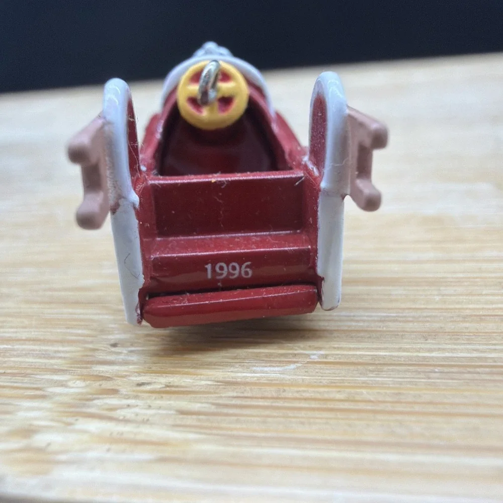 Hallmark Keepsake Ornament Miniature 1955 Murray Fire Truck Kiddie Car Classics