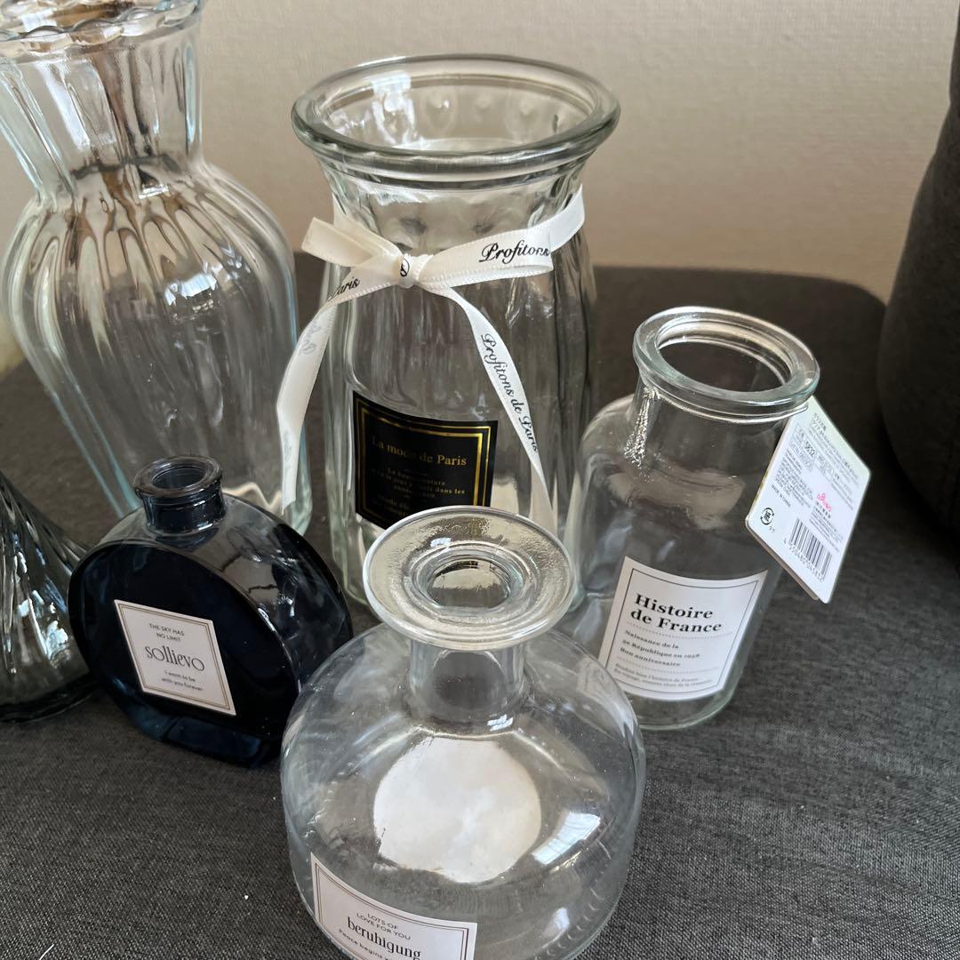 6 Vases