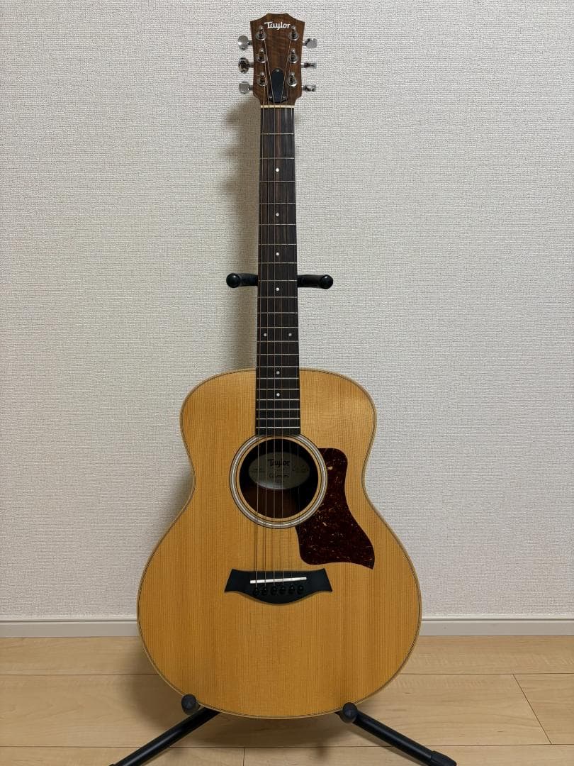 Taylor GS Mini-e Walnut