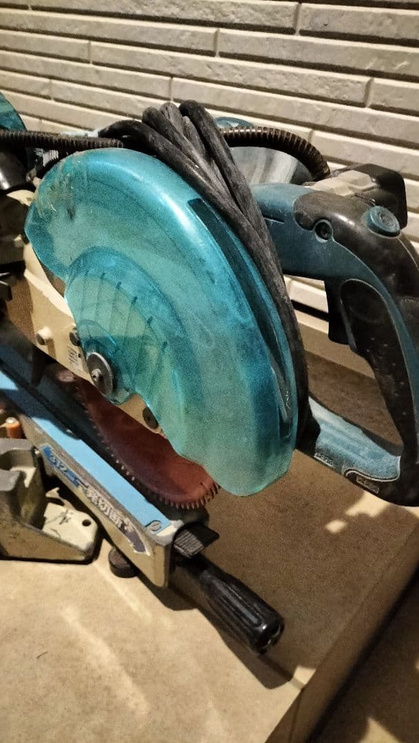 Makita Circular Saw, Corded, Blue