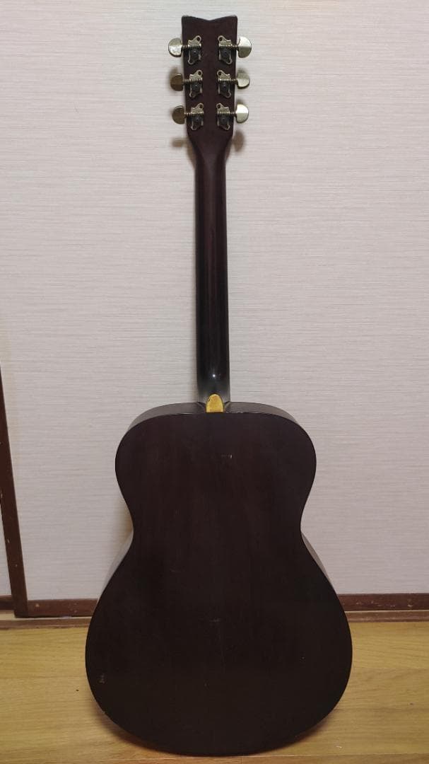 Yamaha FG-122