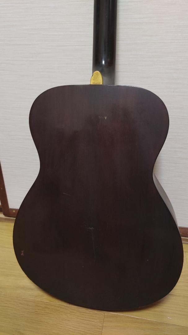 Yamaha FG-122