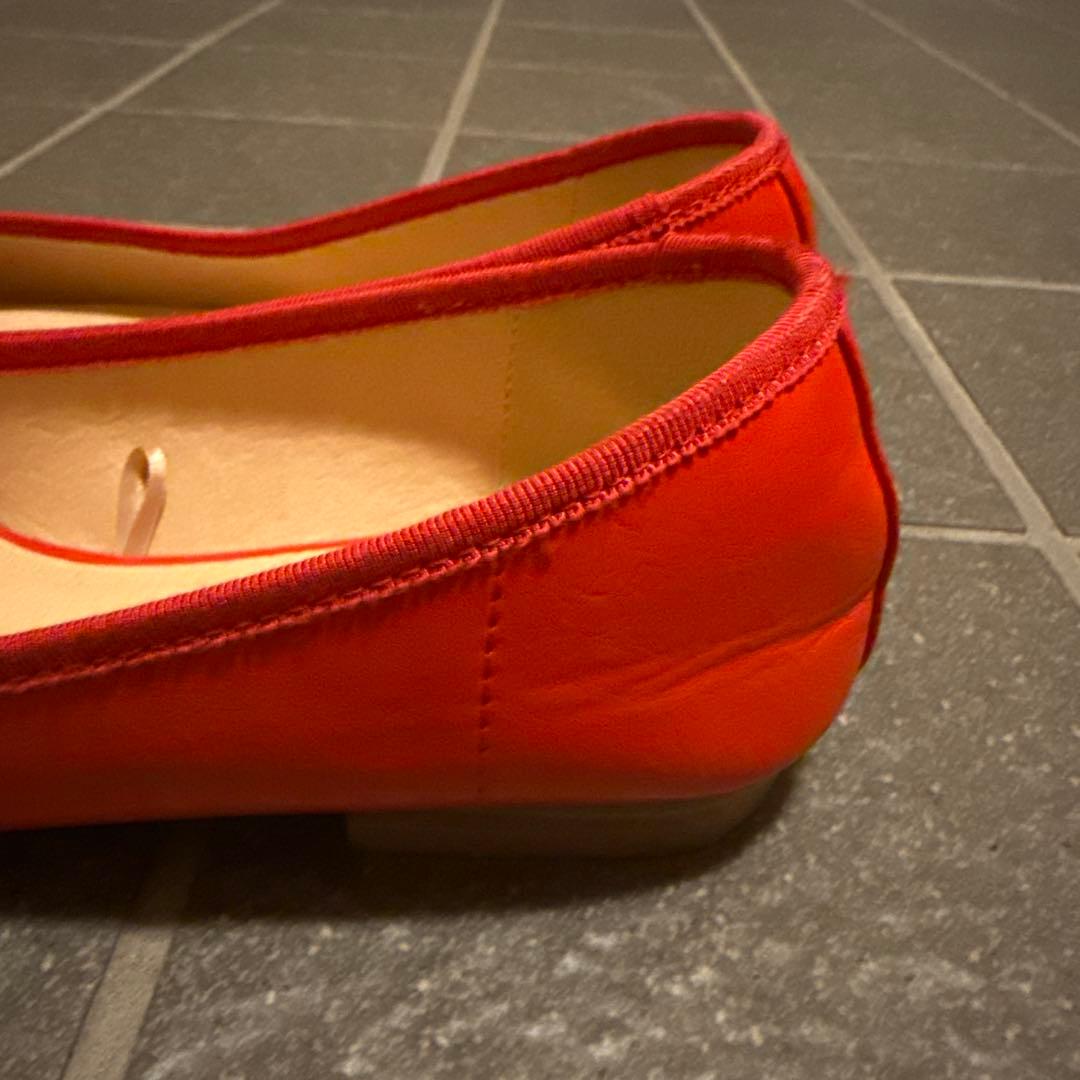 Red Pointed Toe Flat Shoes