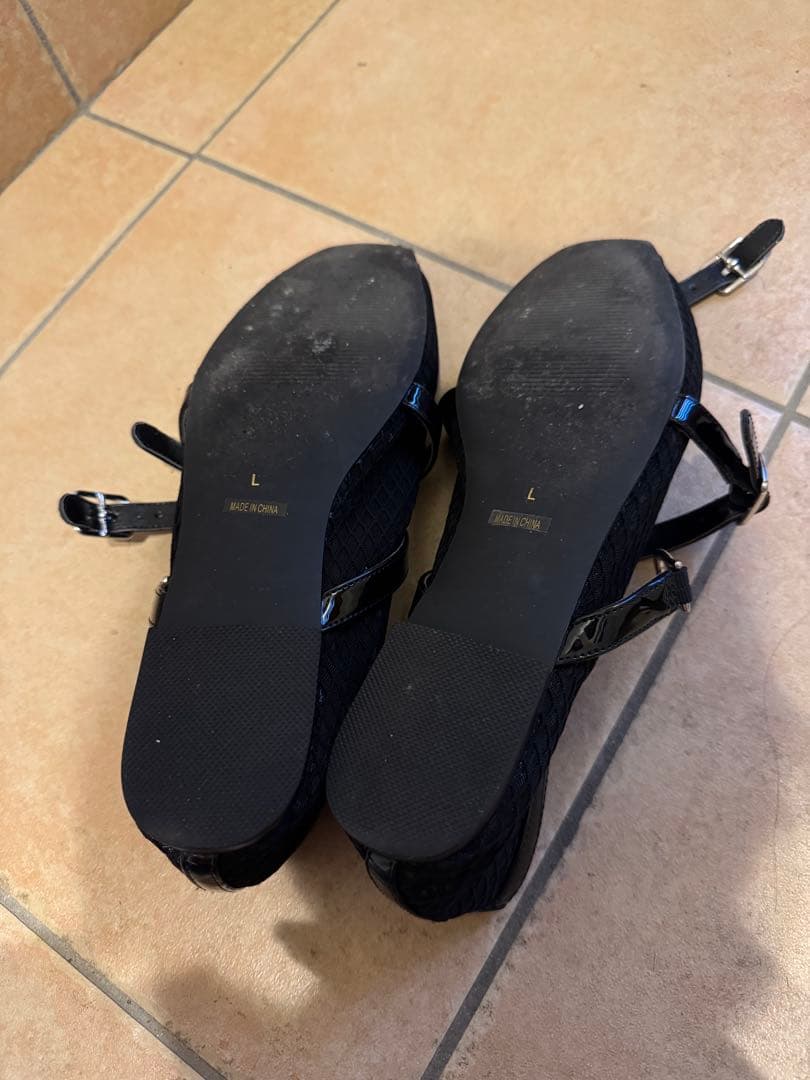 Black Mesh Flat Shoes, Size L