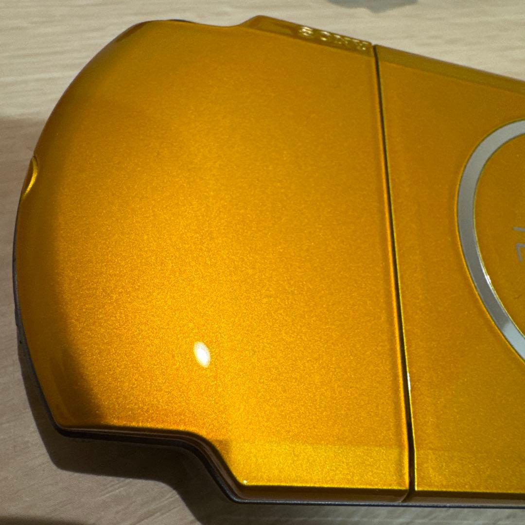 【Multiple Images】 PSP3000 Console Yellow MGS Software Included Charger Included