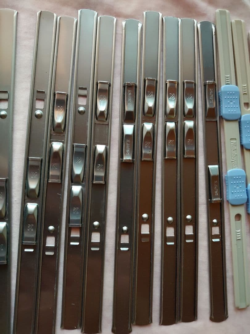 20 File Fasteners