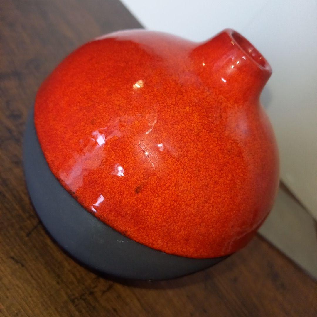 Crate & Barrel Vase Red Black