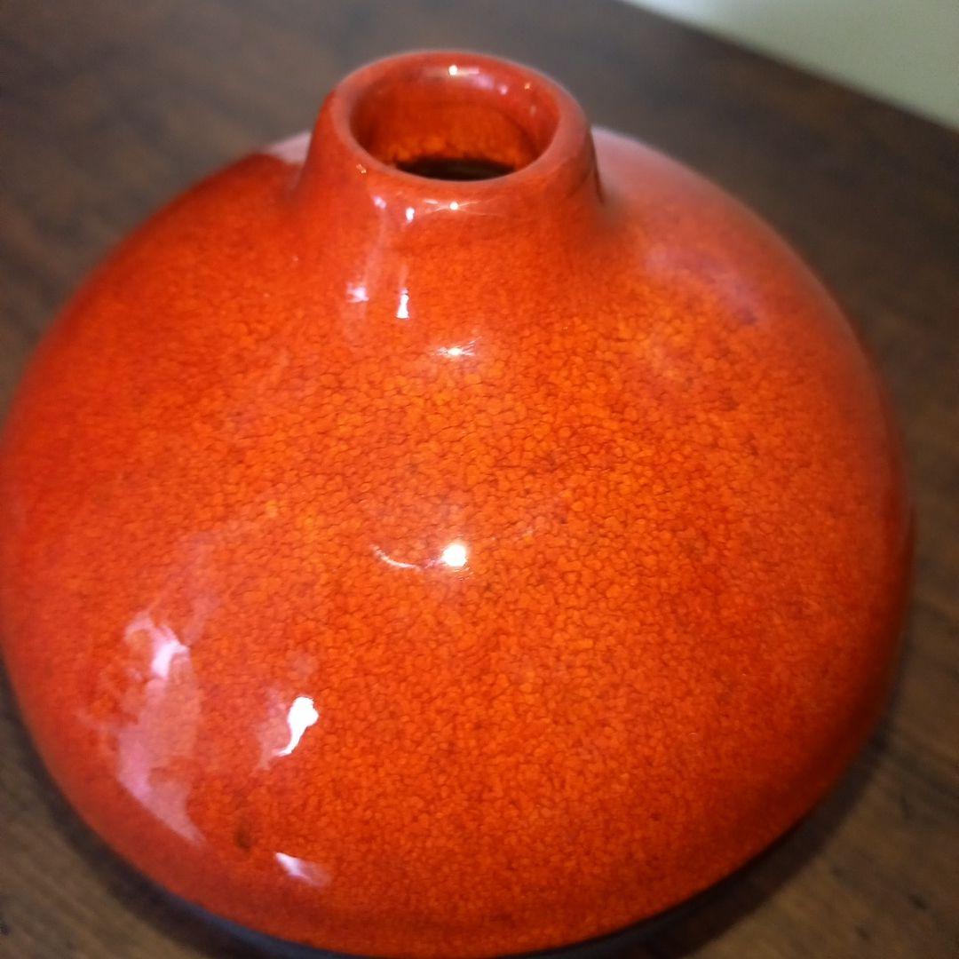 Crate & Barrel Vase Red Black