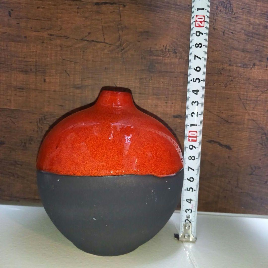 Crate & Barrel Vase Red Black