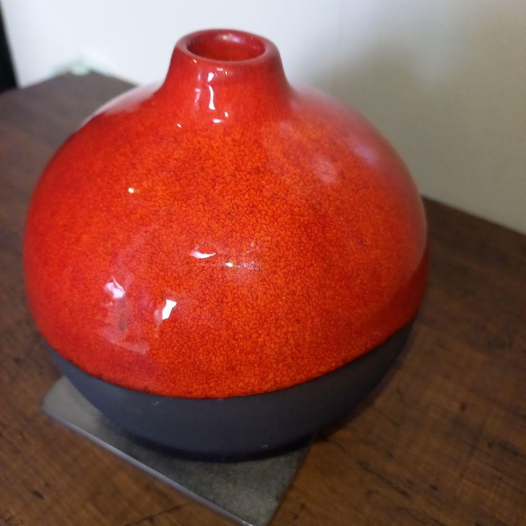 Crate & Barrel Vase Red Black